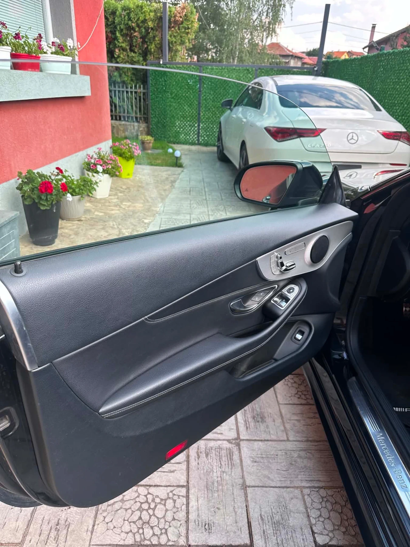 Mercedes-Benz C 300, снимка 7 - Автомобили и джипове - 55875010