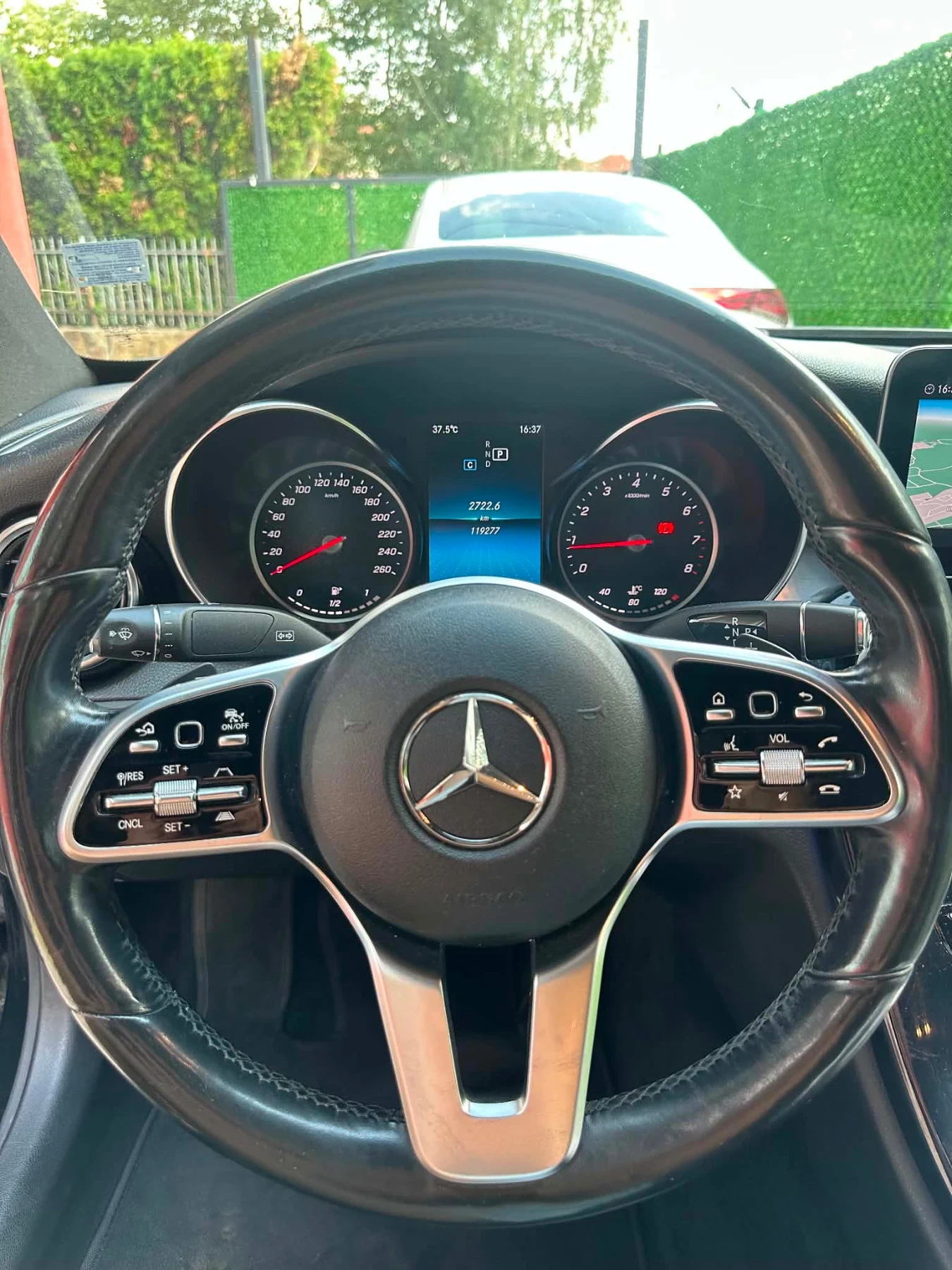 Mercedes-Benz C 300, снимка 9 - Автомобили и джипове - 55875010