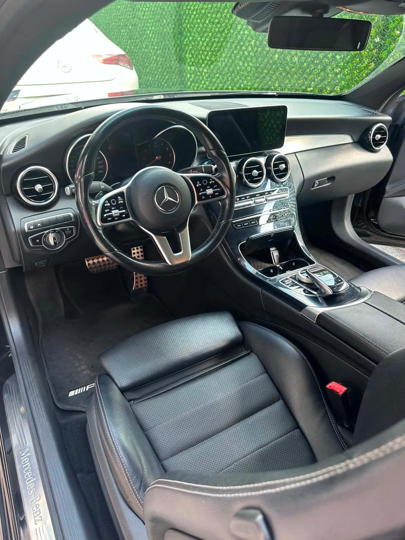 Mercedes-Benz C 300, снимка 8 - Автомобили и джипове - 55875010