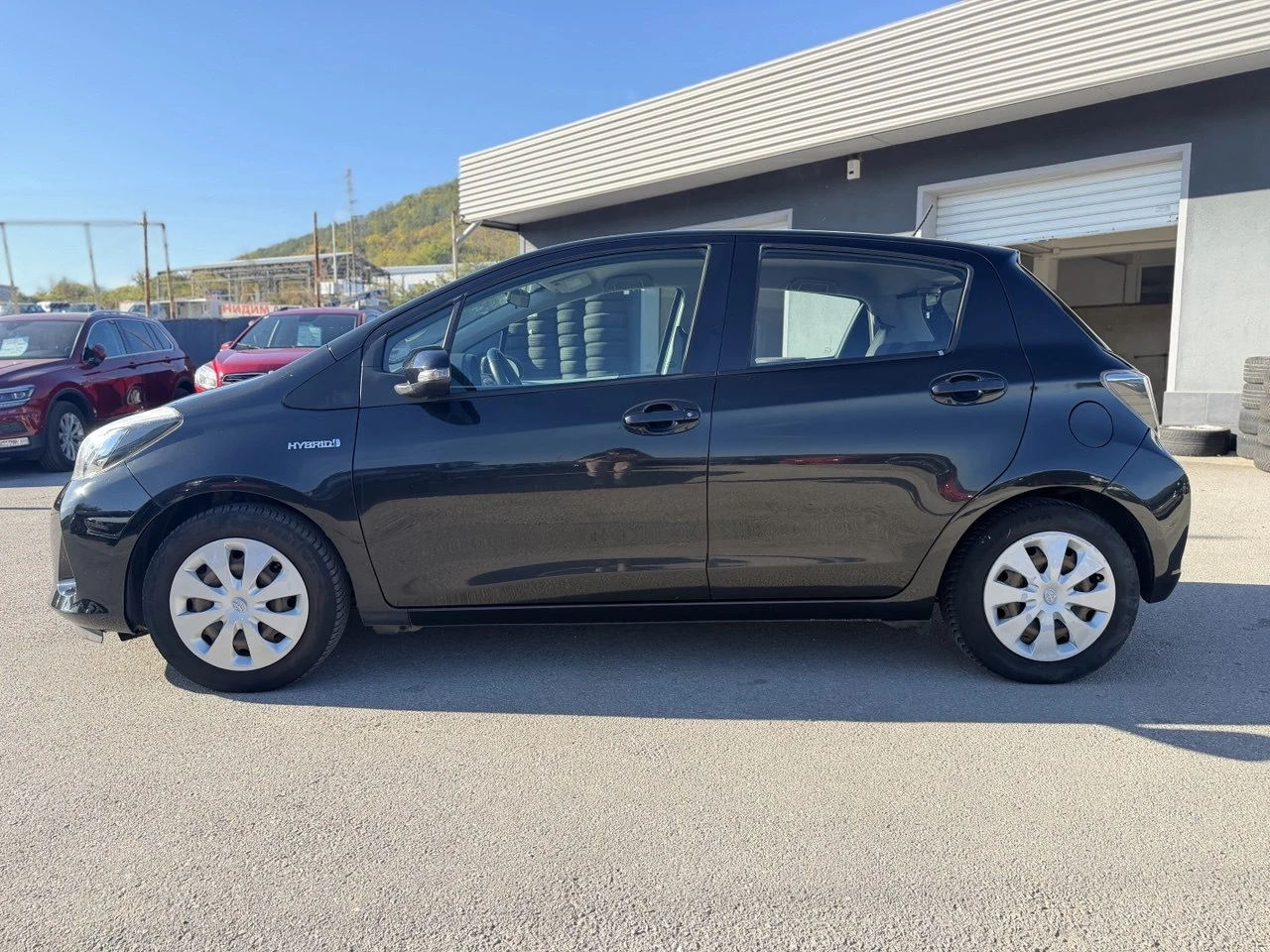 Toyota Yaris 1.5HYBRID CAMERA, снимка 8 - Автомобили и джипове - 56375255