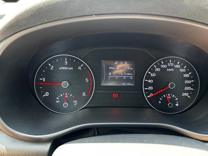 Kia Sportage, снимка 10 - Автомобили и джипове - 51353200