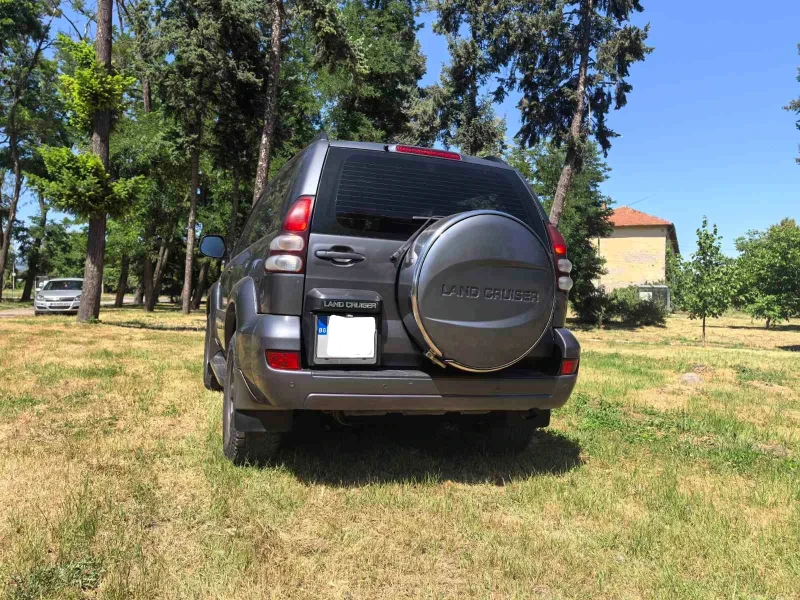 Toyota Land cruiser, снимка 2 - Автомобили и джипове - 52422739