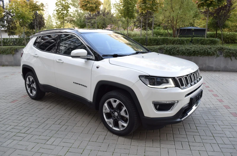 Jeep Compass Limited 4X4, снимка 2 - Автомобили и джипове - 52475104