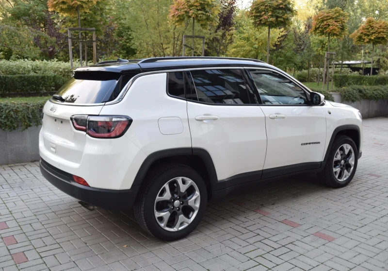 Jeep Compass Limited 4X4, снимка 3 - Автомобили и джипове - 52475104