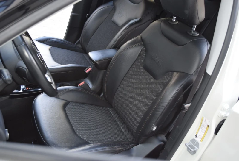 Jeep Compass Limited 4X4, снимка 12 - Автомобили и джипове - 52475104