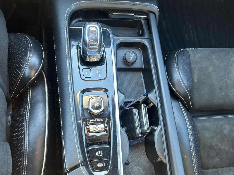 Volvo Xc90 Очакван внос ! T8 R-Design Plug in Hybrid, снимка 9 - Автомобили и джипове - 52846636