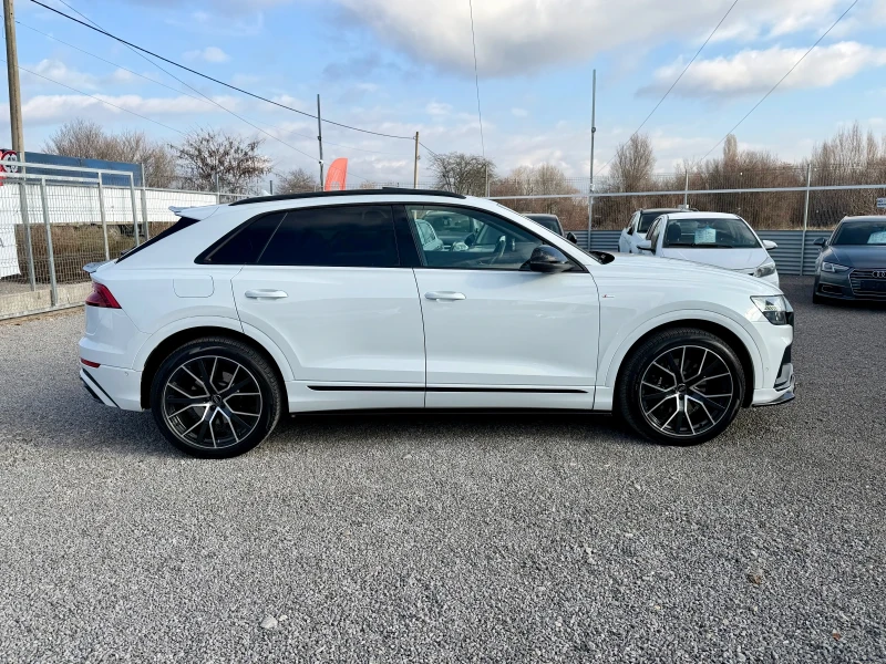 Audi Q8 S-Line/Matrix/Панорама/ФУЛ!!!, снимка 4 - Автомобили и джипове - 52887898