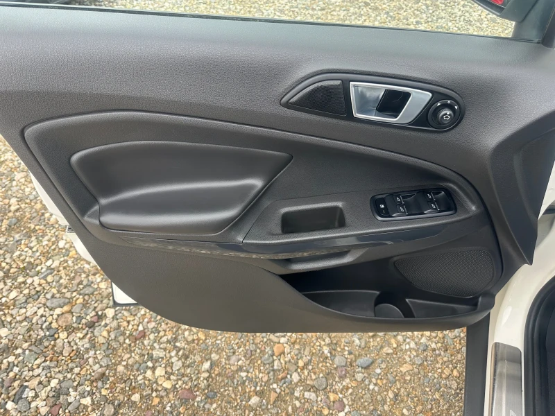 Ford EcoSport 1.5 TDCi Titanium, снимка 11 - Автомобили и джипове - 53384528