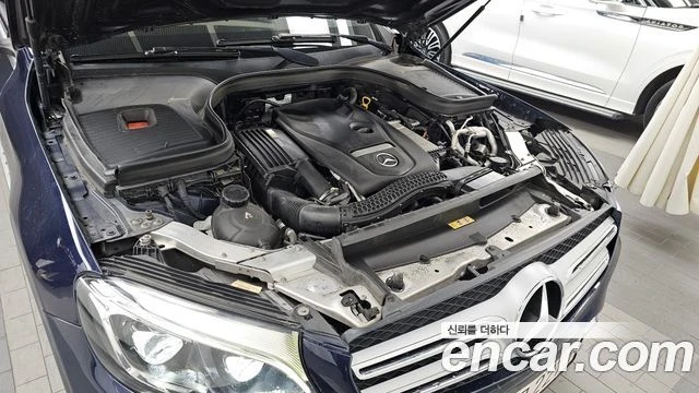 Mercedes-Benz GLC 300 4MATIC* AMG LINE* ПОДГРЕВ* НАВИГАЦИЯ, снимка 12 - Автомобили и джипове - 54881346