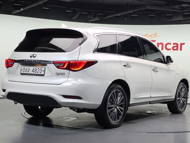 Infiniti QX60 3.5 Automatic, снимка 4 - Автомобили и джипове - 55597758