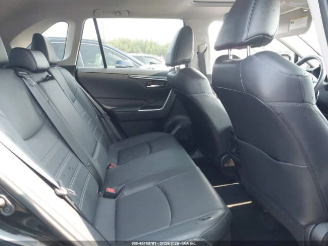 Toyota Rav4 XLE* PREMIUM* AWD* КОЖА* ПОДГРЕВ* ШИБИДАХ* КАМЕРА*, снимка 8 - Автомобили и джипове - 55690072
