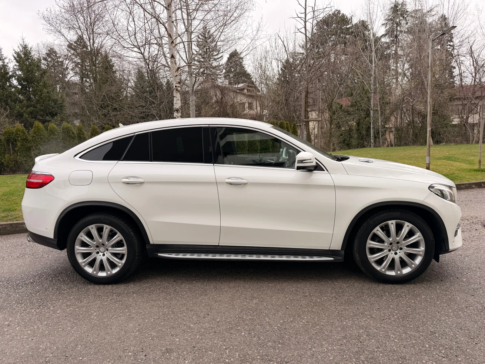 Mercedes-Benz GLE 350, снимка 8 - Автомобили и джипове - 54044944