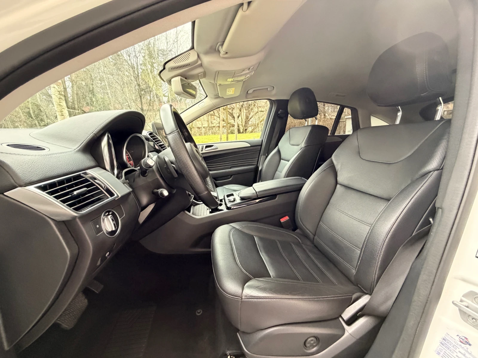 Mercedes-Benz GLE 350, снимка 10 - Автомобили и джипове - 54044944