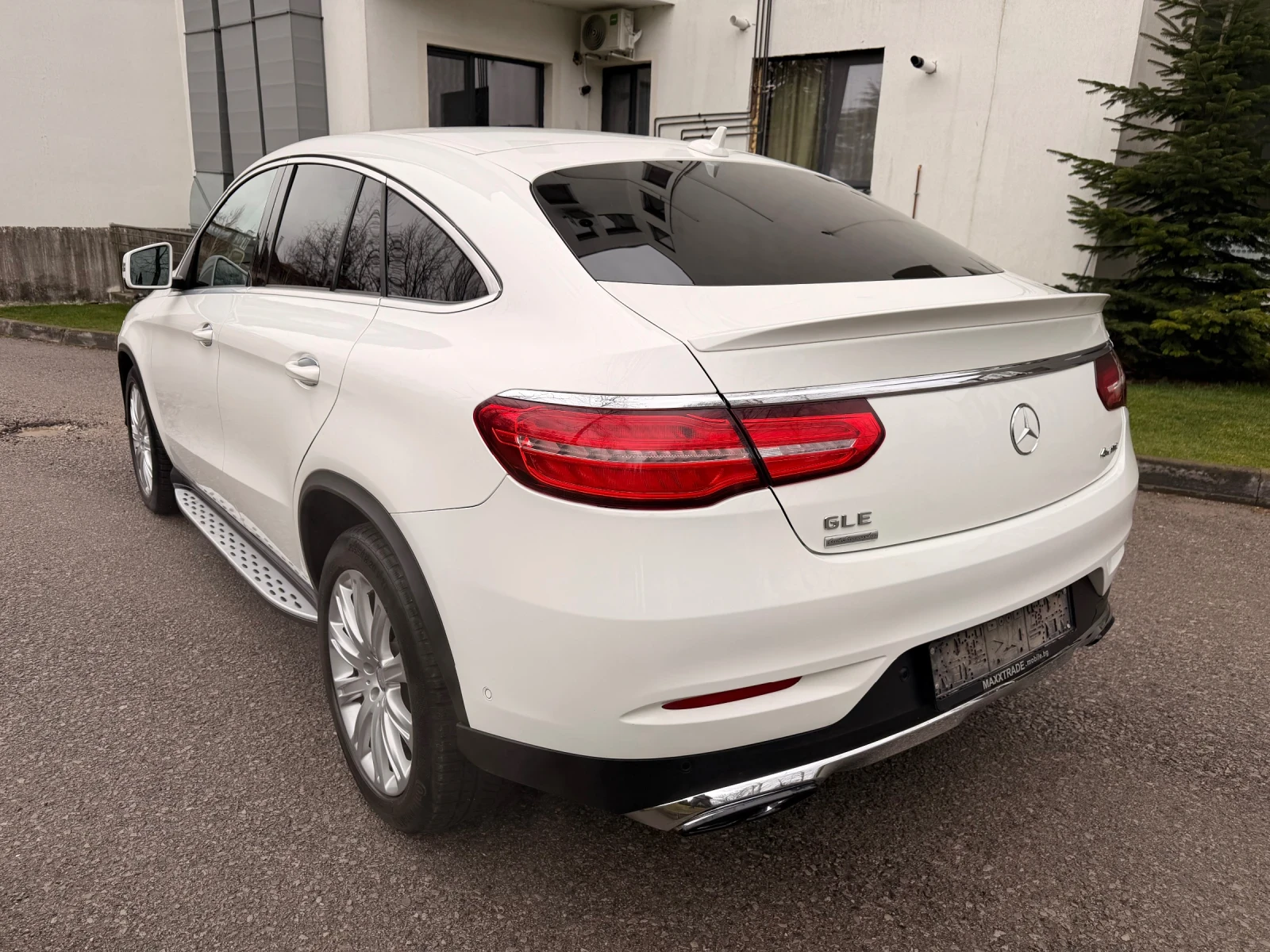 Mercedes-Benz GLE 350, снимка 5 - Автомобили и джипове - 54044944