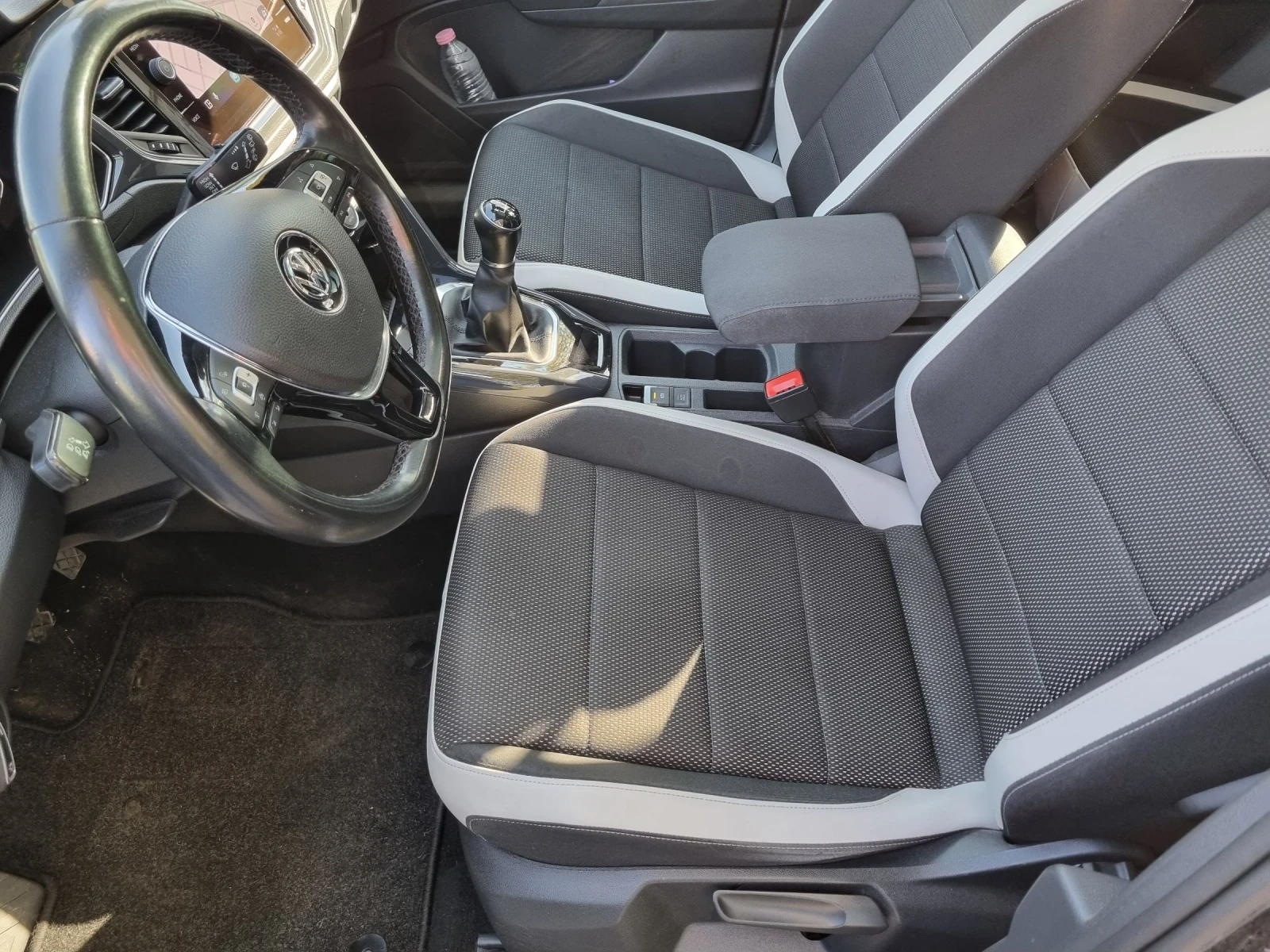 VW T-Roc 1.5TSI/DIGITAL/KAMERA/PANORAMA/РЪЧКА , снимка 13 - Автомобили и джипове - 54338426
