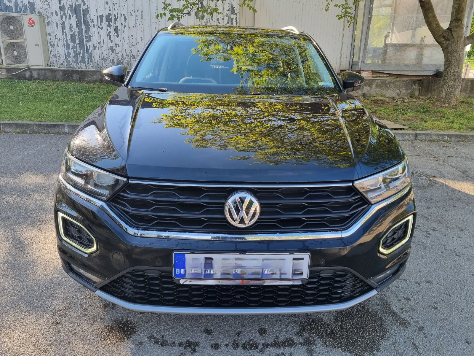 VW T-Roc 1.5TSI/DIGITAL/KAMERA/PANORAMA/РЪЧКА , снимка 2 - Автомобили и джипове - 54338426
