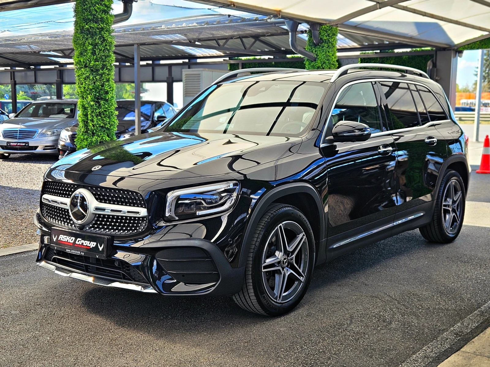 Mercedes-Benz GLB 220 AMG/7MESTA/DISTR/HUD/PANO/360CAM/ОБДУХ/BURMESTER/L