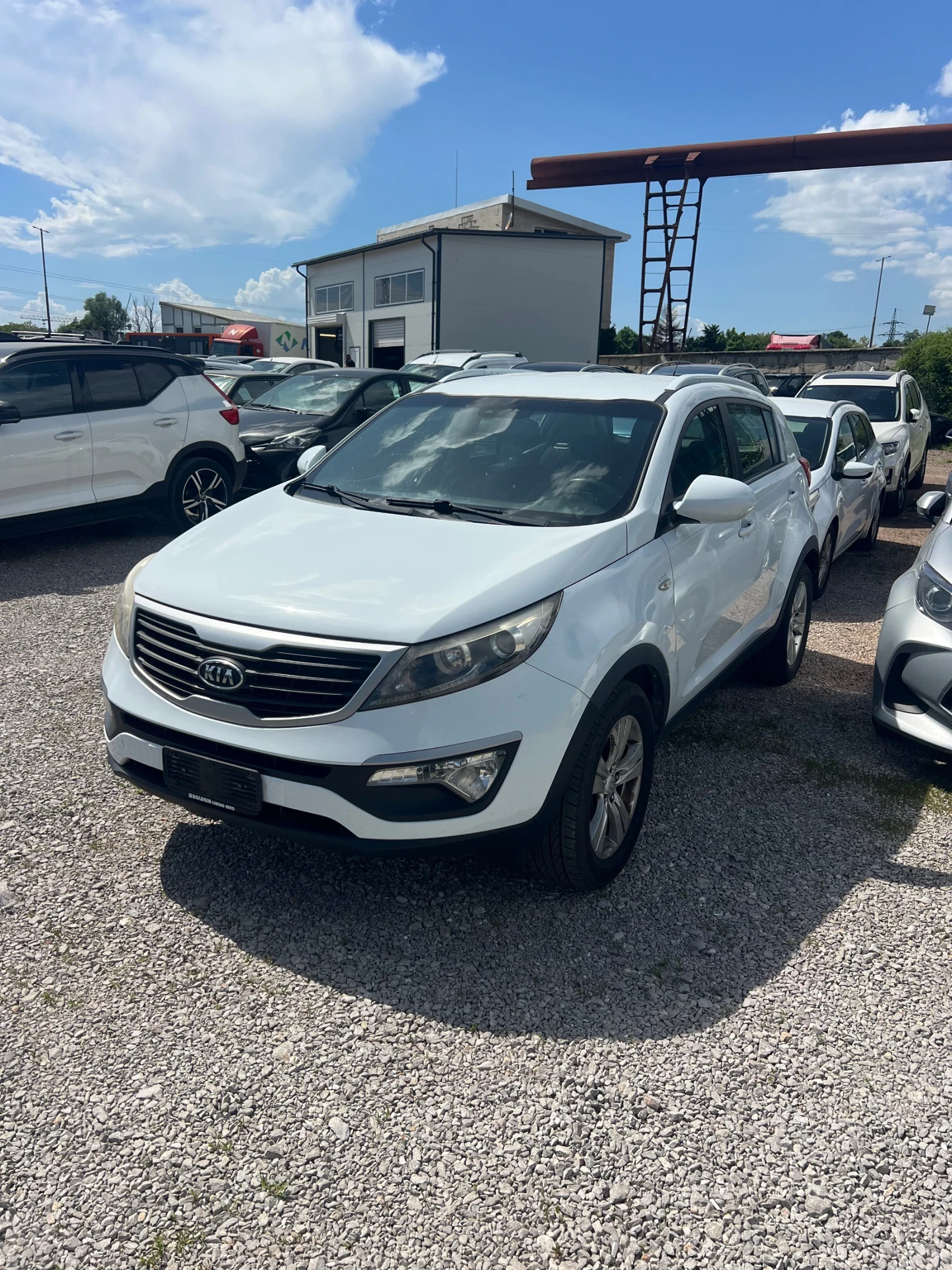 Kia Sportage 1.6, снимка 2 - Автомобили и джипове - 54691876