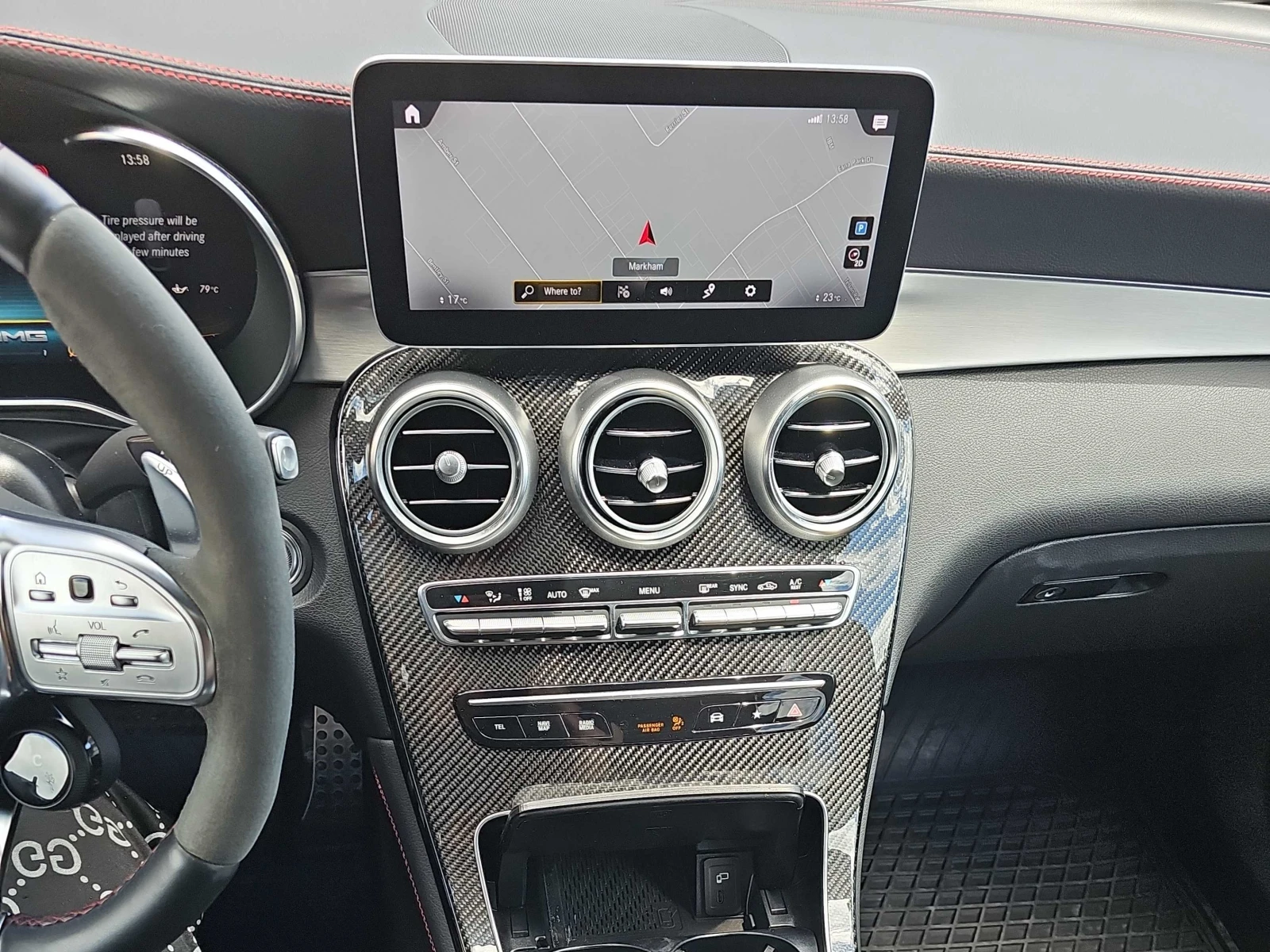 Mercedes-Benz GLC 43 AMG Keyless * 2 КЛЮЧА * CARFAX, снимка 9 - Автомобили и джипове - 54839661