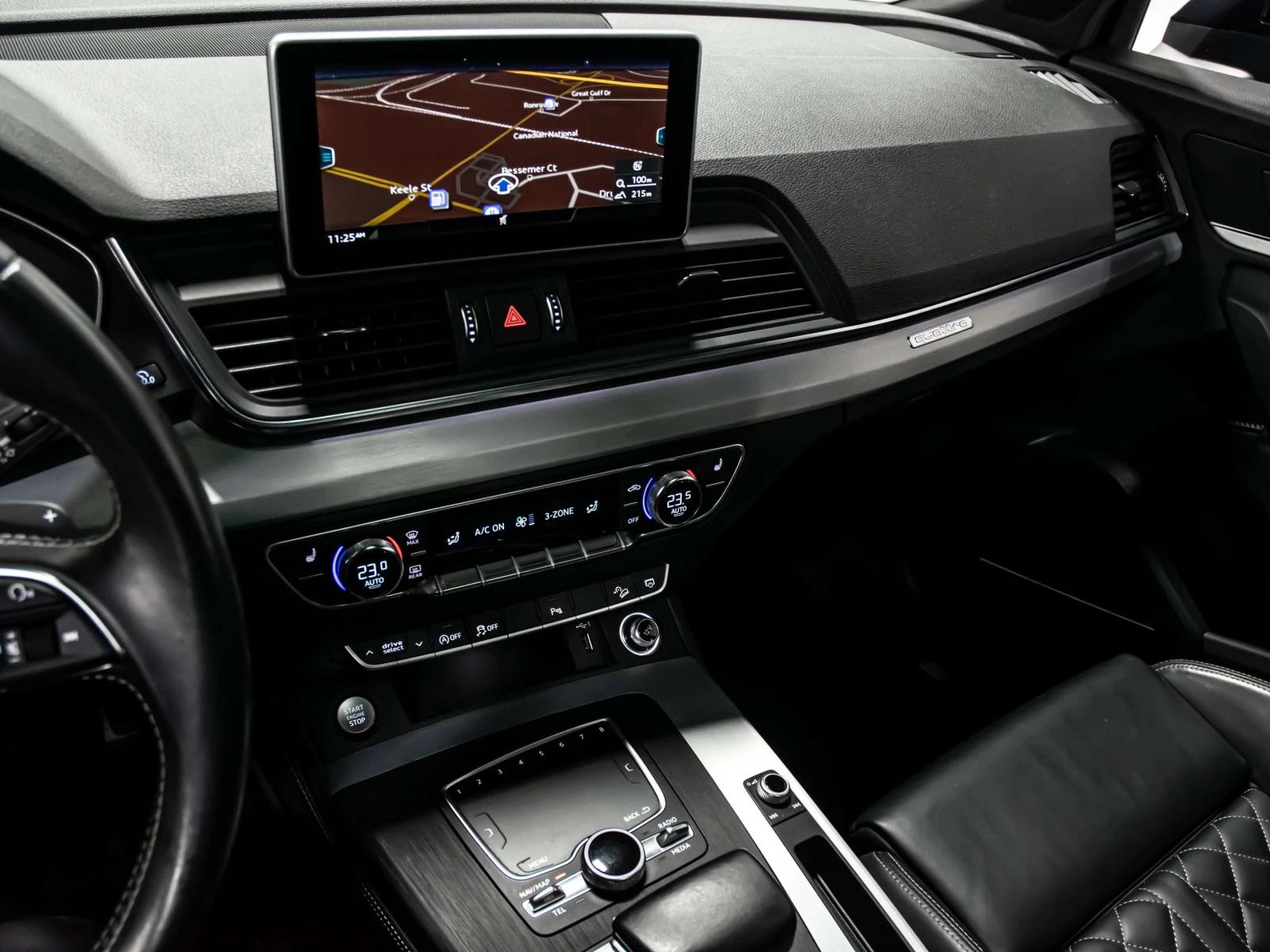 Audi SQ5 TECHNIK 3.0 TFSI QUATTRO ЦЕНА ДО БГ, снимка 7 - Автомобили и джипове - 54988187