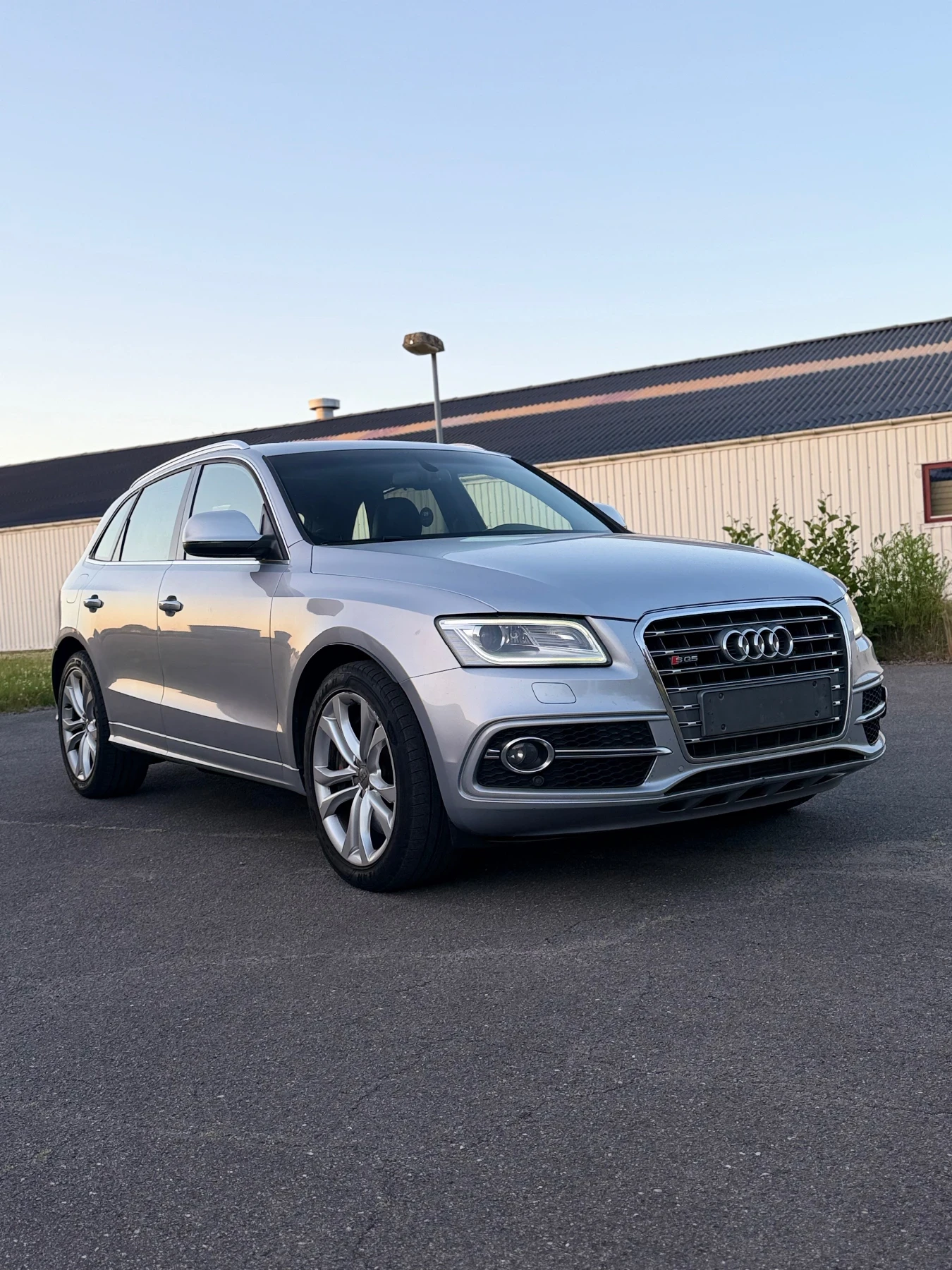 Audi SQ5 Панорама Bang&Olufsen 8ZF, снимка 3 - Автомобили и джипове - 55168016