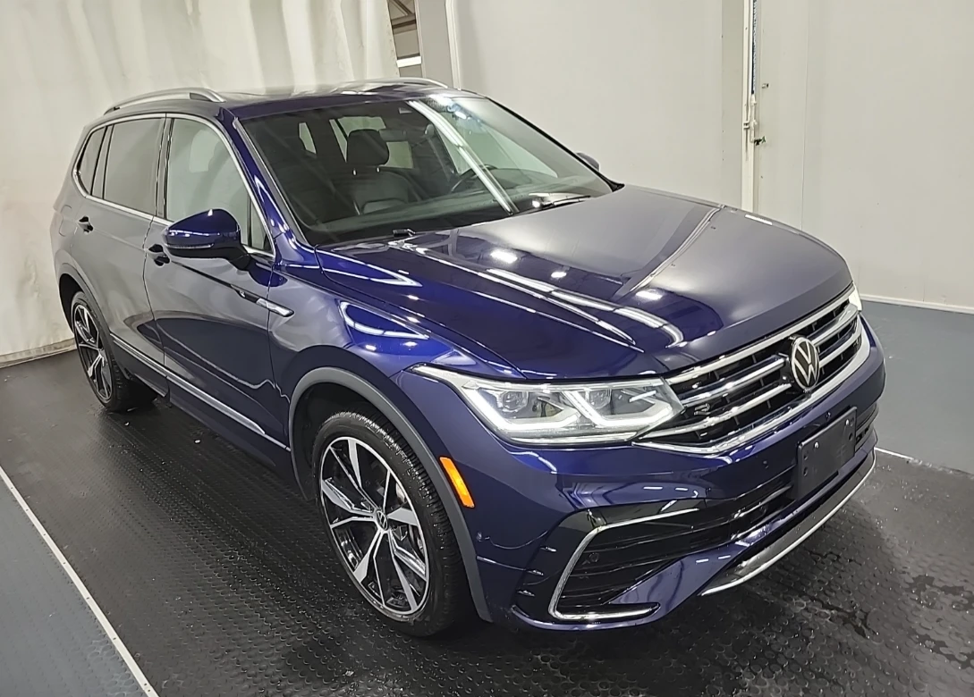 VW Tiguan AWD* HIGHLINE* R-LINE* Подгрев* Памет* Камера* Пан, снимка 3 - Автомобили и джипове - 55566992