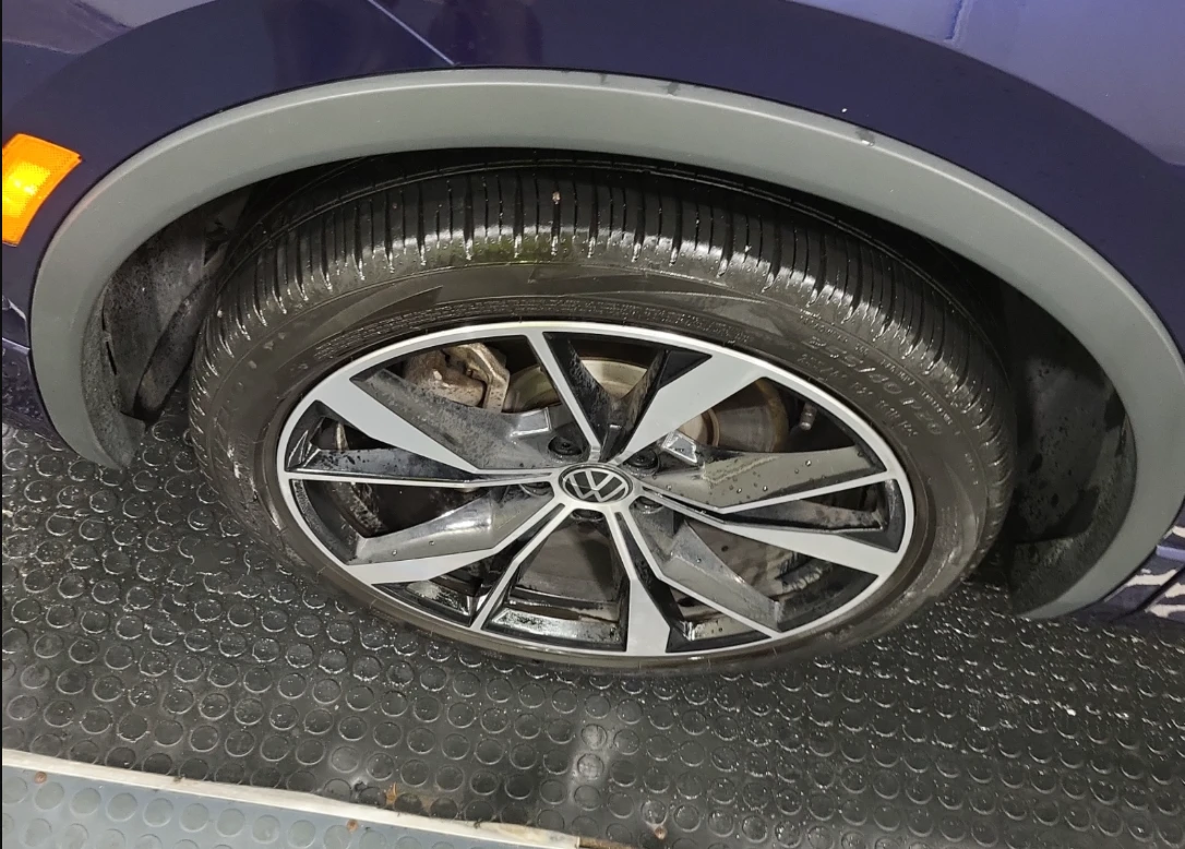 VW Tiguan AWD* HIGHLINE* R-LINE* Подгрев* Памет* Камера* Пан, снимка 8 - Автомобили и джипове - 55566992
