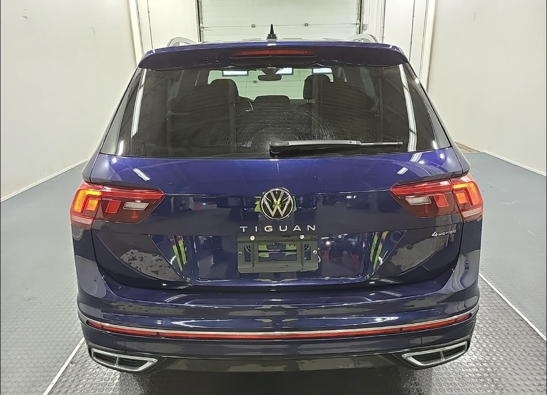 VW Tiguan AWD* HIGHLINE* R-LINE* Подгрев* Памет* Камера* Пан, снимка 5 - Автомобили и джипове - 55566992