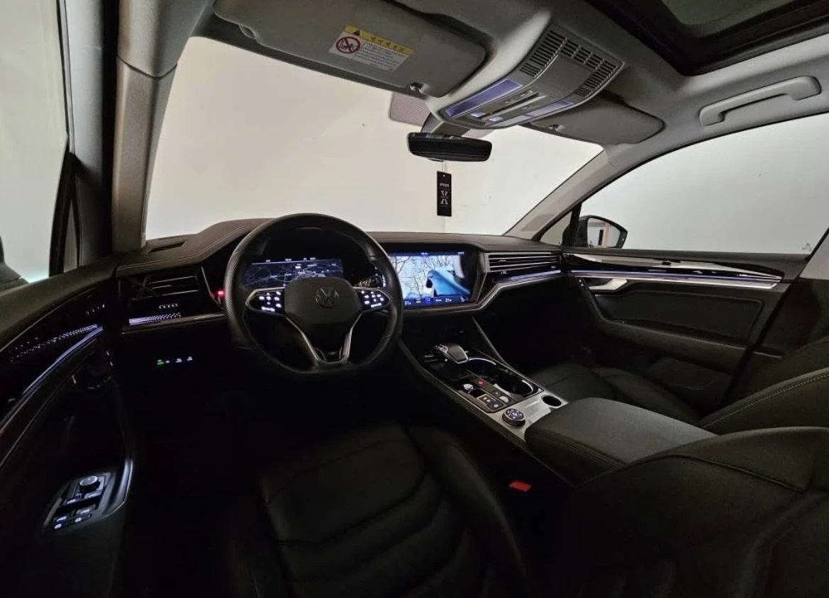 VW Touareg 3.0 TDI, снимка 10 - Автомобили и джипове - 55784510