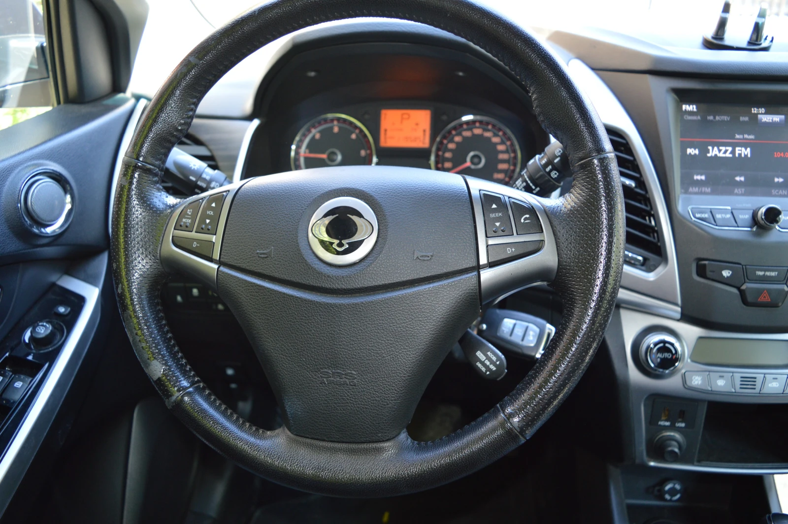 SsangYong Korando 2.2, снимка 6 - Автомобили и джипове - 56056213