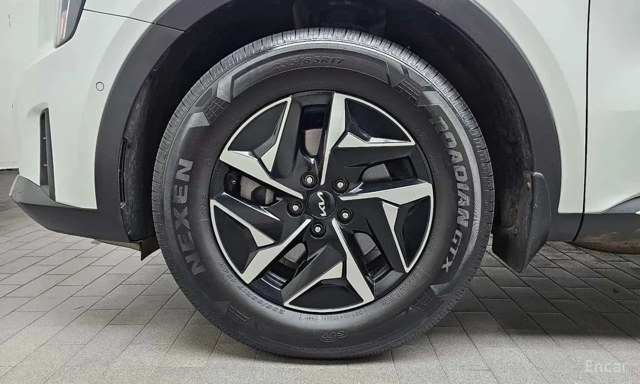 Kia Sorento * Hybrid 1.6 4WD * Обдухване * 360 * Keyless * , снимка 5 - Автомобили и джипове - 56336232