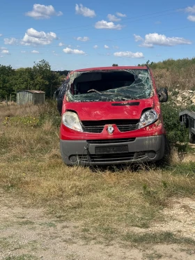 ������ Renault Trafic