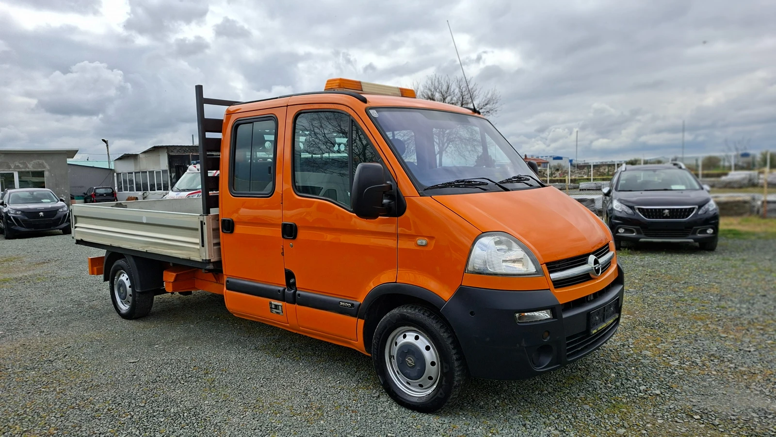 Opel Movano 2.5CDi 100k.c., снимка 3 - Бусове и автобуси - 54083997