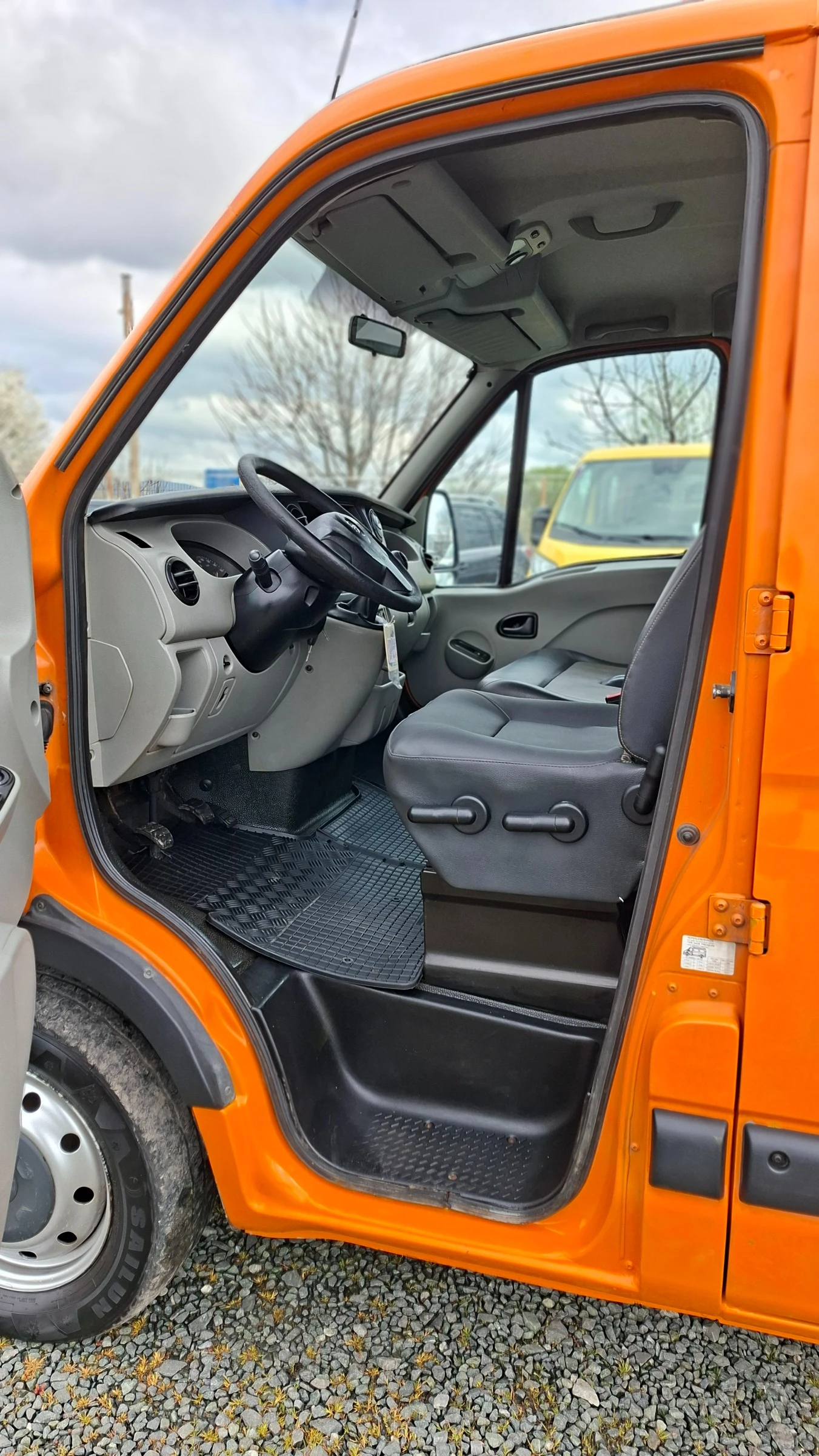 Opel Movano 2.5CDi 100k.c., снимка 9 - Бусове и автобуси - 54083997