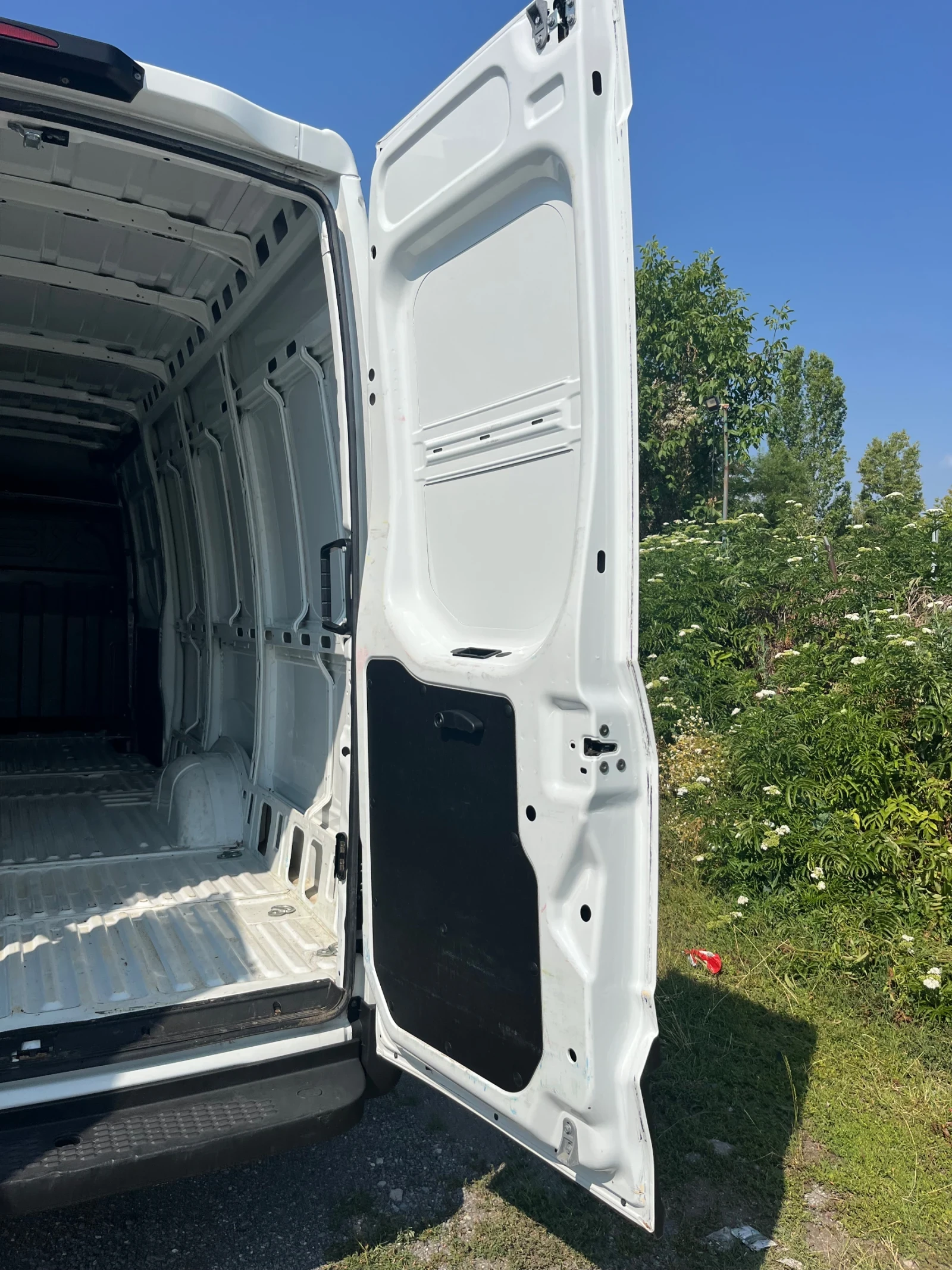 Iveco 35s13 Макси, снимка 13 - Бусове и автобуси - 55790410