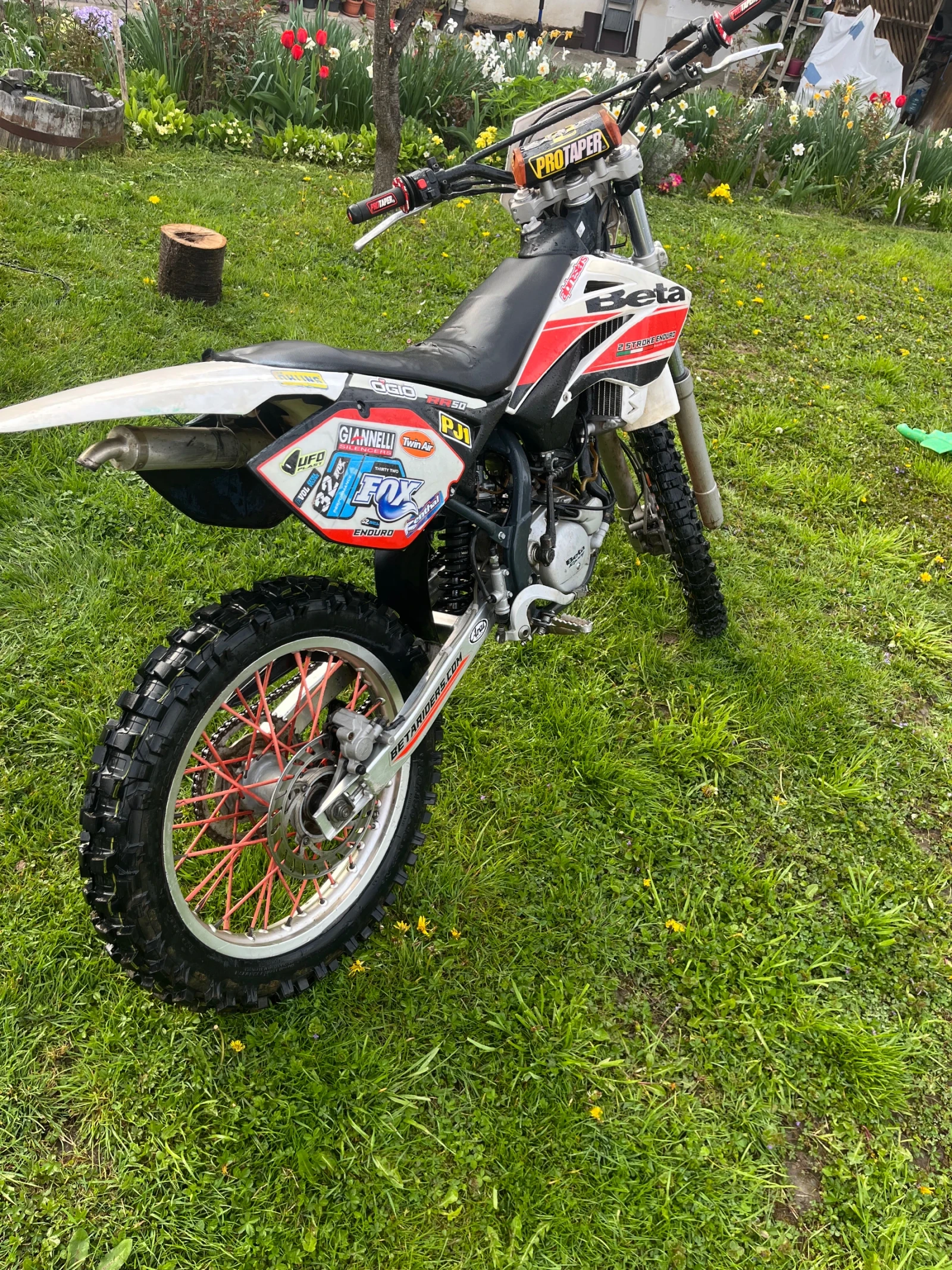 Beta Rr | Mobile.bg � ����������� 1