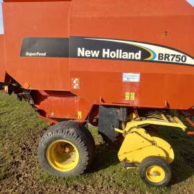 Балировачка New Holland BR750, снимка 1