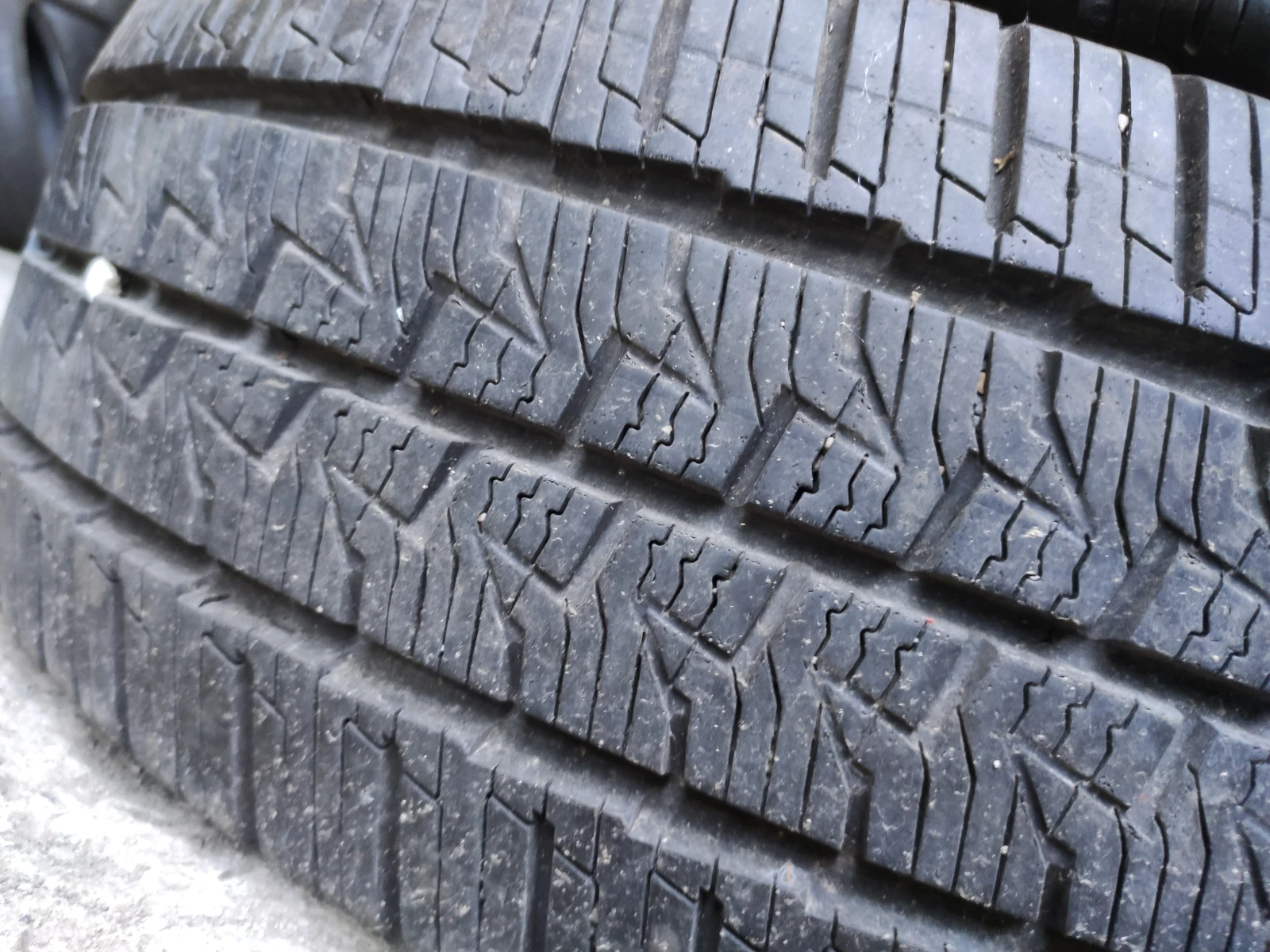 ���� 215/70R15 | Mobile.bg � ����������� 4
