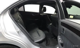 Mercedes-Benz E 300 AVANGARDE/ ПАМЕТИ / ПОДГРЕВИ / 2X PANO / 2 КЛЮЧА, снимка 11