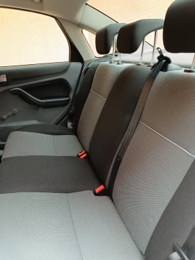 Ford Focus 1.6 TDCi, снимка 11