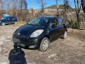 Toyota Yaris 1.0, VVT-i обслужена, снимка 1