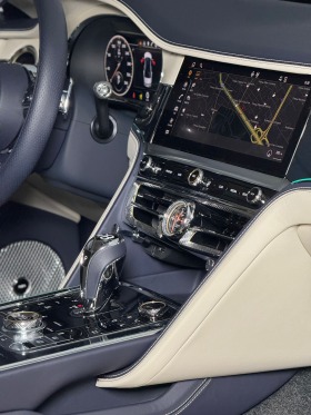 Bentley Flying Spur Azure V8, мултимедия, Naim, панорама, снимка 12 - Автомобили и джипове - 44412568