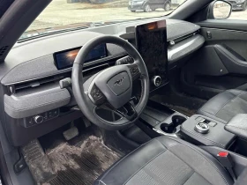Ford Mustang Mach-E GT Performance Edition  CARFAX - 24600 € / 48113.42 лв. - 34611830 5