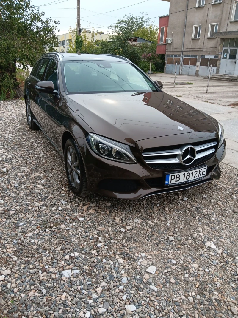 Mercedes-Benz C 220  Avangarg .Led.Panorama , снимка 1 - Автомобили и джипове - 47322033