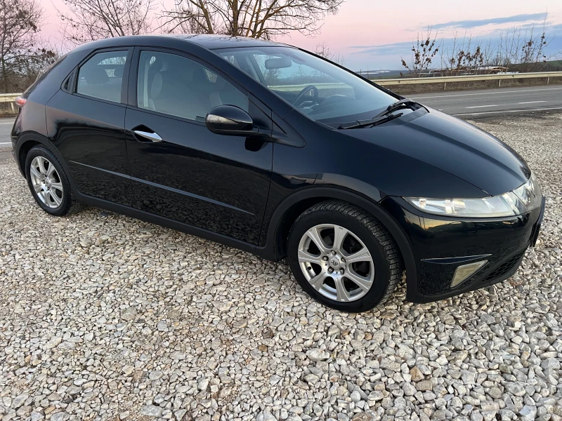 Honda Civic 1.8i V-tec/140p.s., снимка 2 - Автомобили и джипове - 48574603