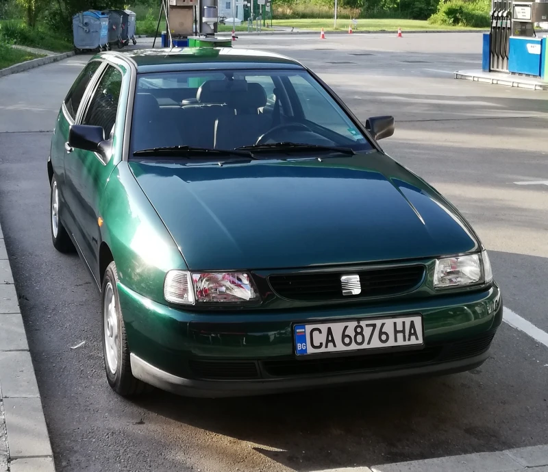 Seat Ibiza, снимка 1 - Автомобили и джипове - 49352561