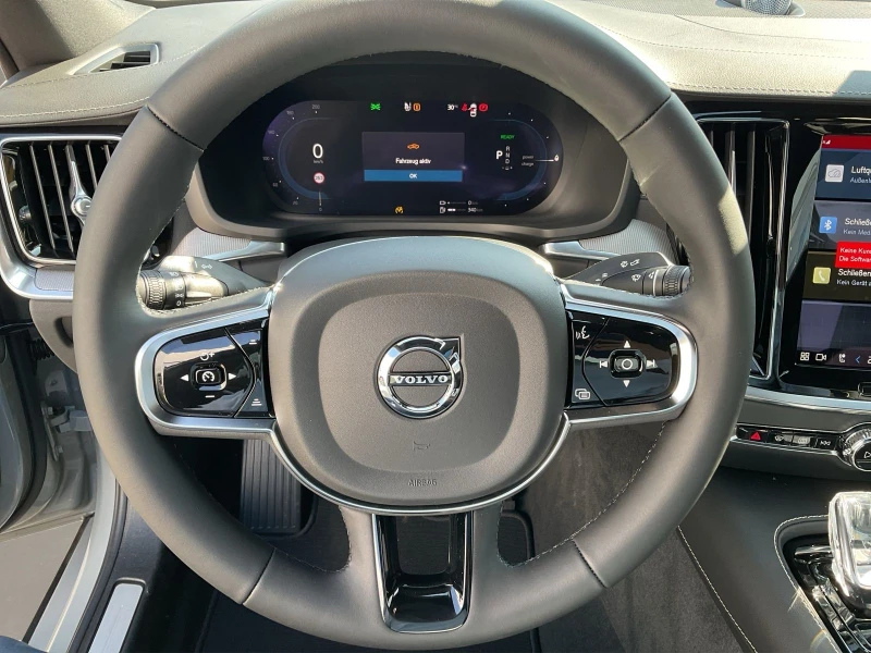 Volvo S60 НОВ!T8/2.0PHEV/455HP/ULTIAMTE-DARK/360/NAVI/225vpr, снимка 8 - Автомобили и джипове - 49860678