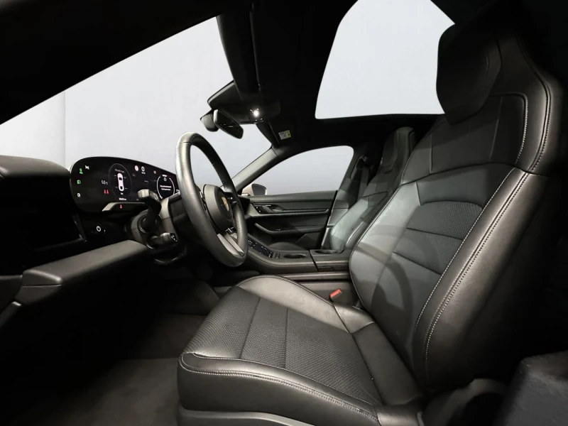 Porsche Taycan Performance Battery* Pano* Navi* Термопомпа* , снимка 9 - Автомобили и джипове - 51452556