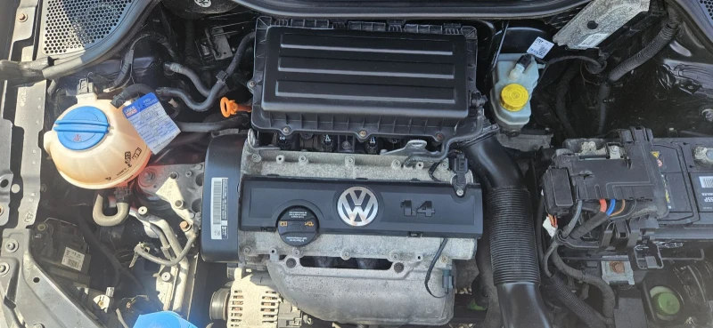 VW Polo AVTOMAT* 1.4I* 105000км, снимка 10 - Автомобили и джипове - 50701090