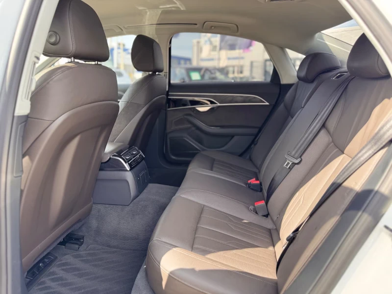 Audi A8 50TDI/QUATTRO/286HP/MEMO/AMBI/AUXILIARY/KLESS/553f, снимка 15 - Автомобили и джипове - 51326782